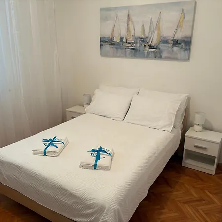 Lucija Apartman *
