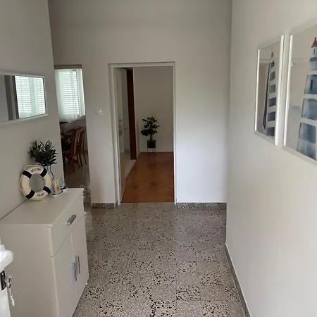Appartement Lucija *