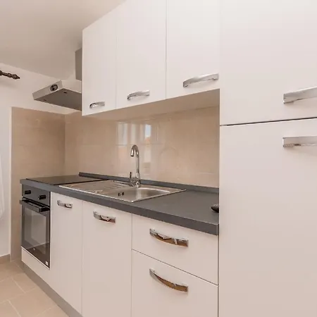 Apartman Lucija