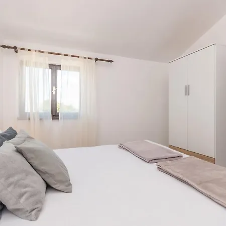 Lucija Apartment Biograd Na Moru